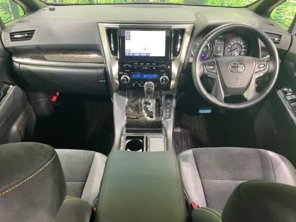 2022 Toyota Alphard — photo 2 | Tuminion Kenya