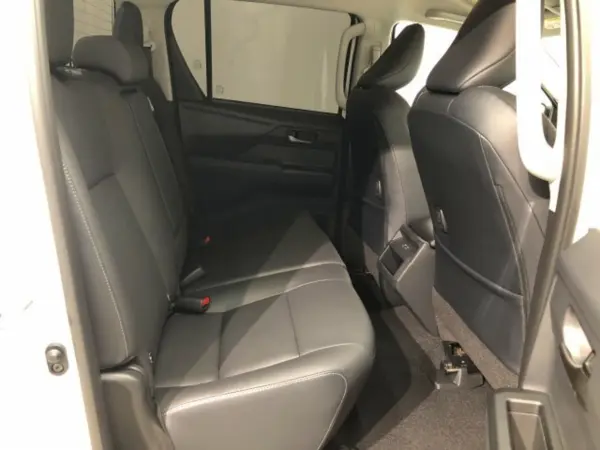 2026 Toyota Hilux — photo 9 | Tuminion Kenya