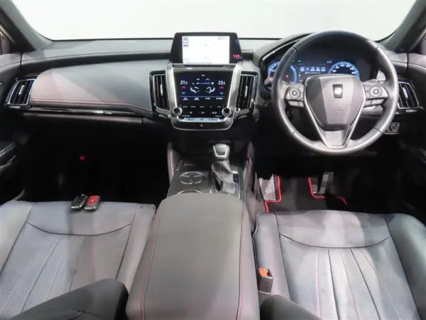 2020 Toyota Crown — photo 7 | Tuminion Kenya