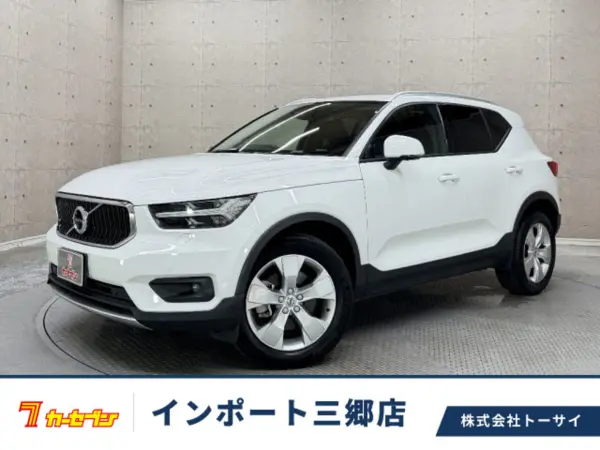 2021 Volvo XC40 B4 AWD Momentum