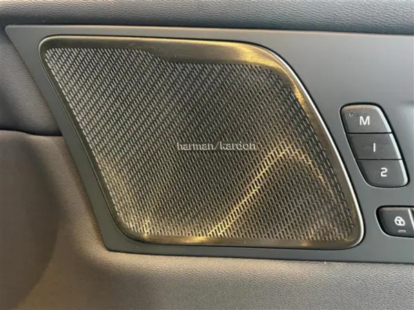 2025 Volvo Xc60 — photo 3 | Tuminion Kenya