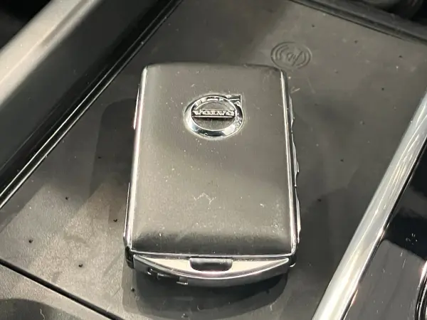 2021 Volvo Xc60 — photo 8 | Tuminion Kenya