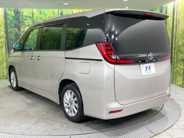 2023 Toyota Noah — photo 9 | Tuminion Kenya