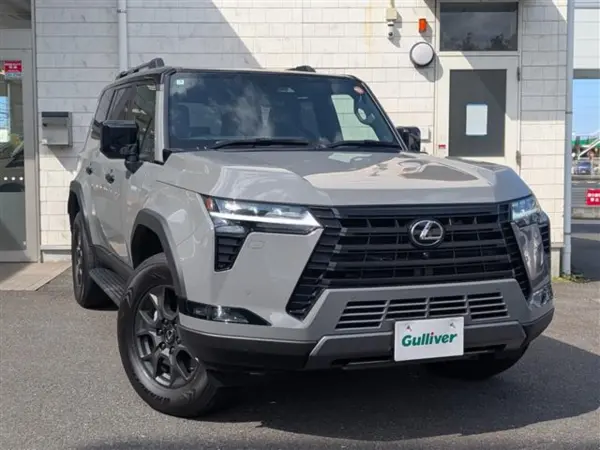 Lexus GX550 Overtrail+ 4WD — 2025, 1,000km, for sale in Kenya