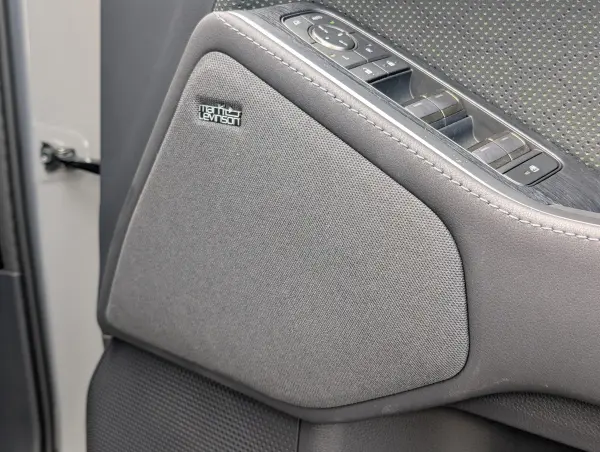 2025 Lexus Gx — photo 2 | Tuminion Kenya