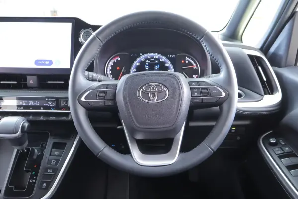 2023 Toyota Noah — photo 3 | Tuminion Kenya