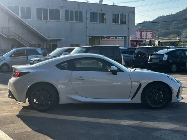 2023 Subaru Brz — photo 8 | Tuminion Kenya