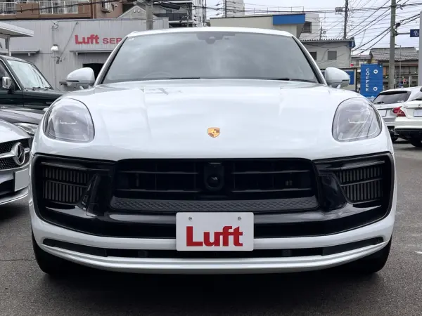 2024 Porsche Macan — photo 3 | Tuminion Kenya