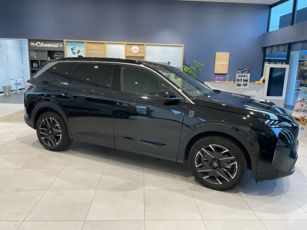 2026 Peugeot 5008 — photo 2 | Tuminion Kenya