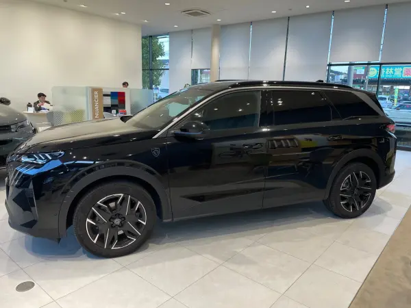 2026 Peugeot 5008 — photo 3 | Tuminion Kenya