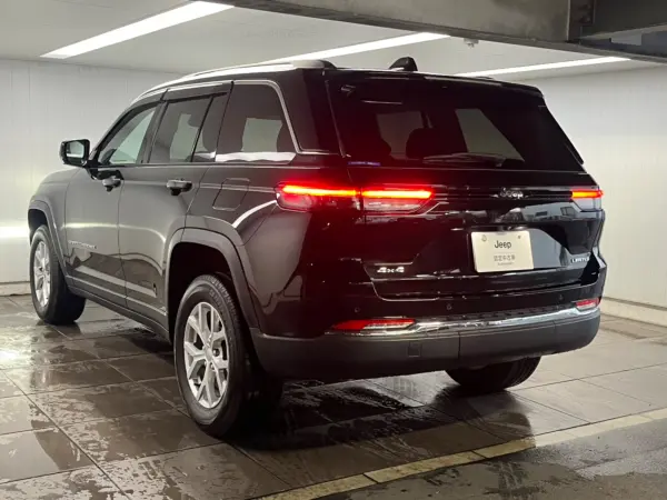 2024 Jeep Grand Cherokee — photo 2 | Tuminion Kenya
