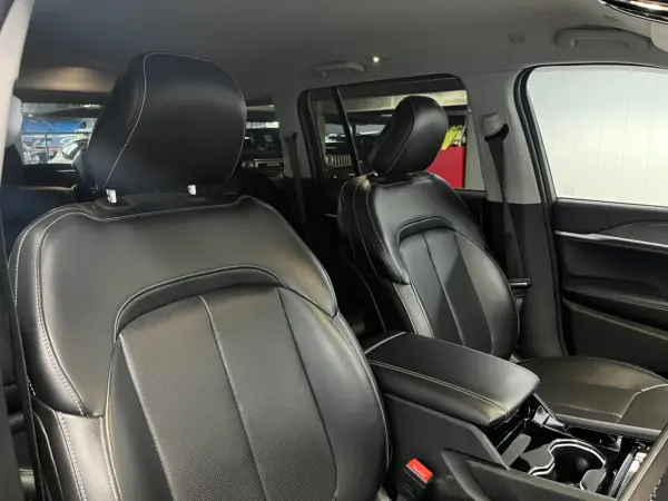 2024 Jeep Grand Cherokee — photo 7 | Tuminion Kenya