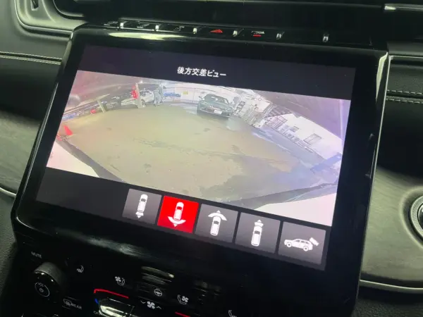 2024 Jeep Grand Cherokee — photo 8 | Tuminion Kenya