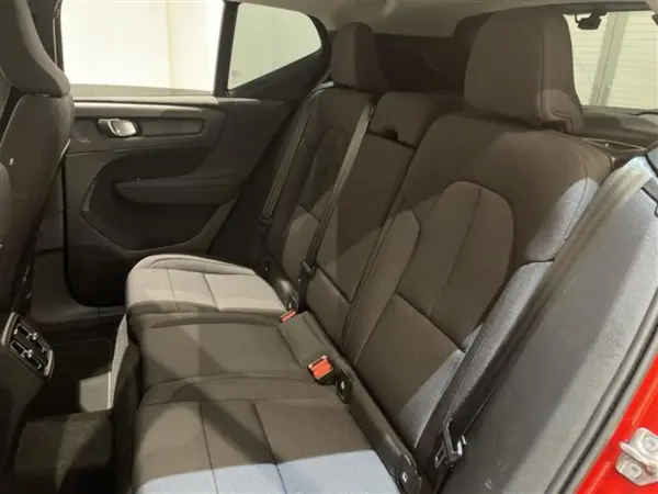 2021 Volvo Xc40 — photo 3 | Tuminion Kenya
