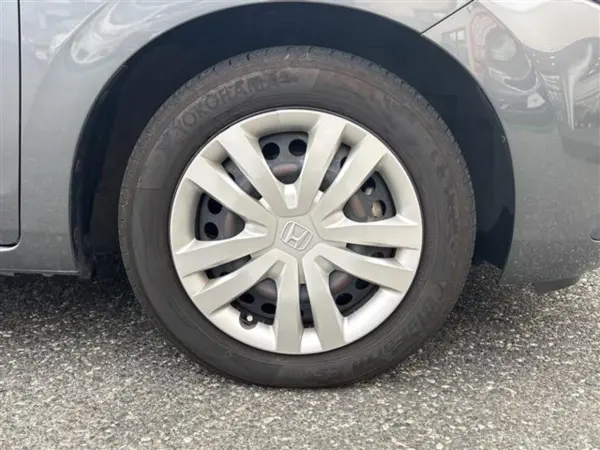 2021 Honda Fit — photo 9 | Tuminion Kenya