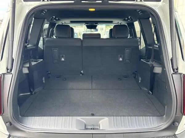 2024 Land Cruiser 250 — photo 8 | Tuminion Kenya