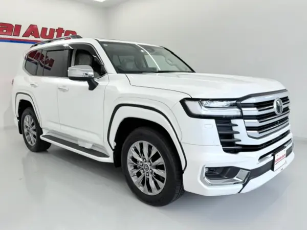 2025 Toyota Landrcuiser 300 — photo 3 | Tuminion Kenya