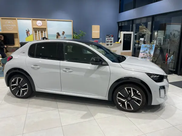 2025 Peugeot 208 — photo 2 | Tuminion Kenya