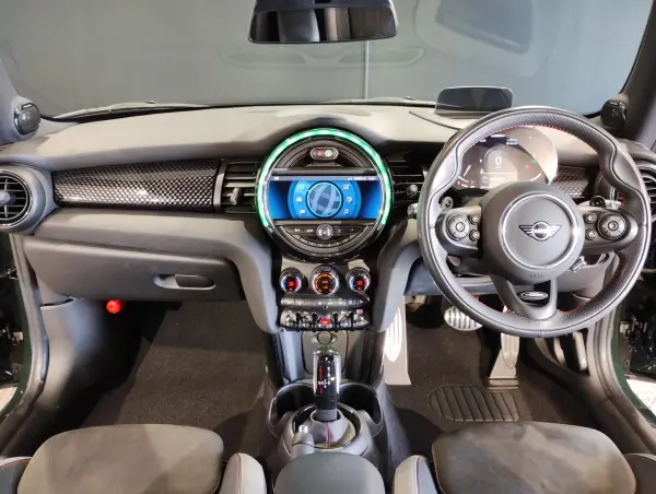 2021 Mini Cooper — photo 7 | Tuminion Kenya