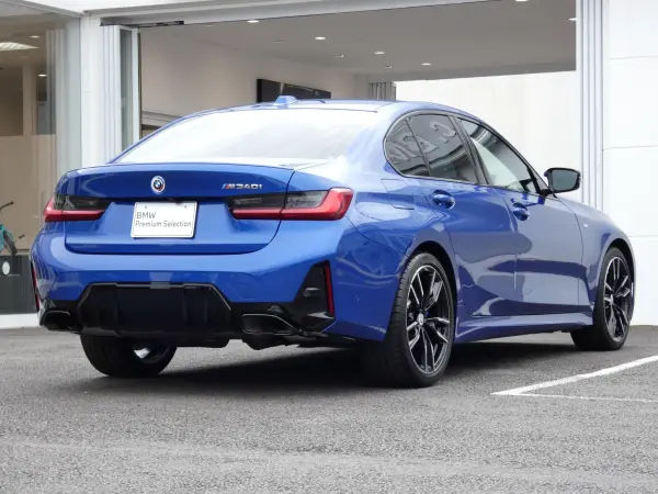 2023 Bmw 3 Series — photo 2 | Tuminion Kenya