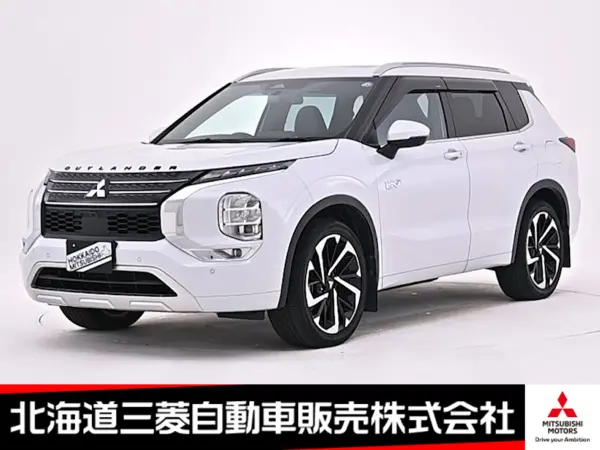 2022 Mitsubishi Outlander — photo 1