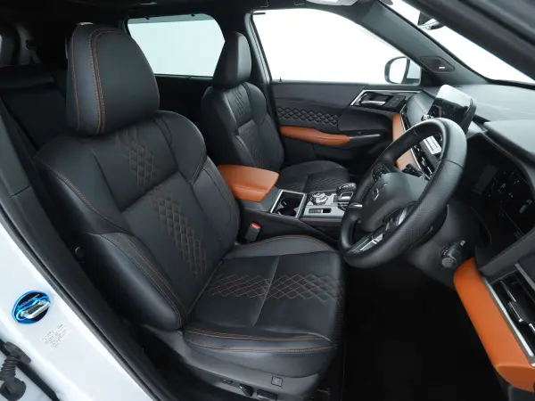 2022 Mitsubishi Outlander — photo 8 | Tuminion Kenya
