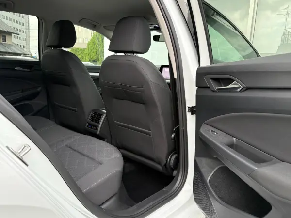 2021 Volkswagen Golf — photo 9 | Tuminion Kenya