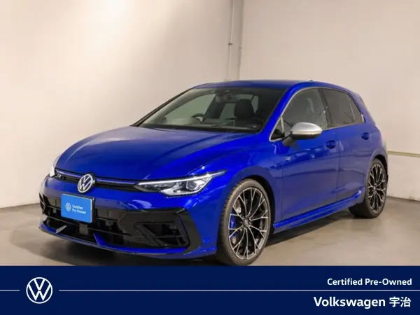 2025 Volkswagen Golf — photo 1