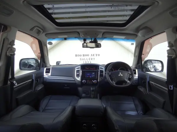 2018 Mitsubishi Pajero — photo 3 | Tuminion Kenya