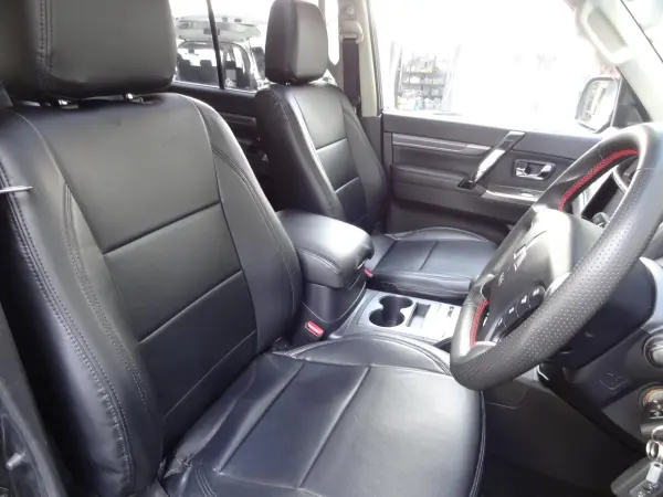 2018 Mitsubishi Pajero — photo 9 | Tuminion Kenya