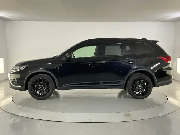 2019 Mitsubishi Outlander — photo 3 | Tuminion Kenya