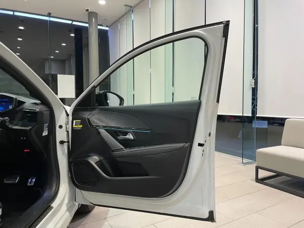 2020 Peugeot 208 — photo 7 | Tuminion Kenya