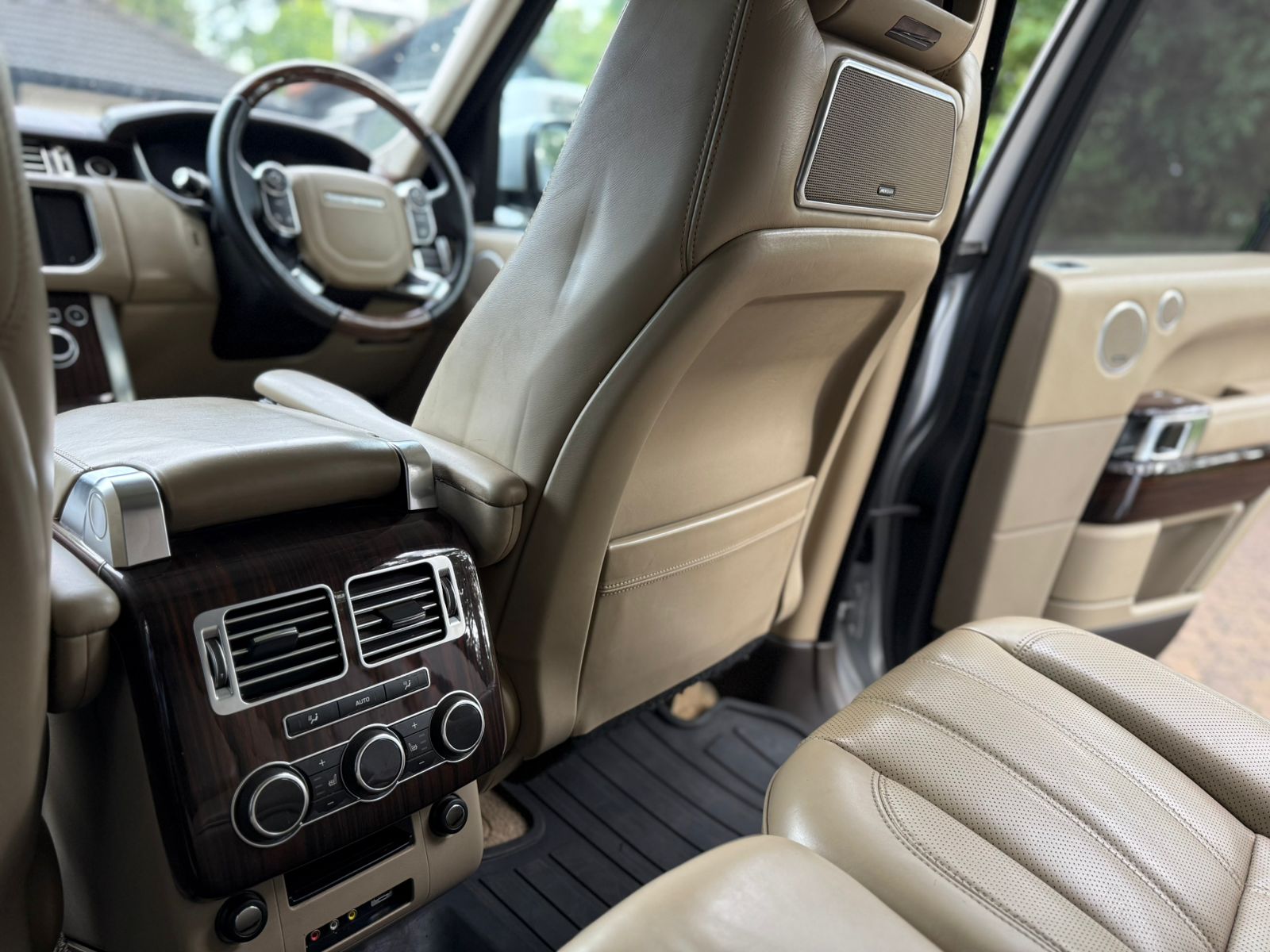 2013 Range Rover Vogue SE (L405)